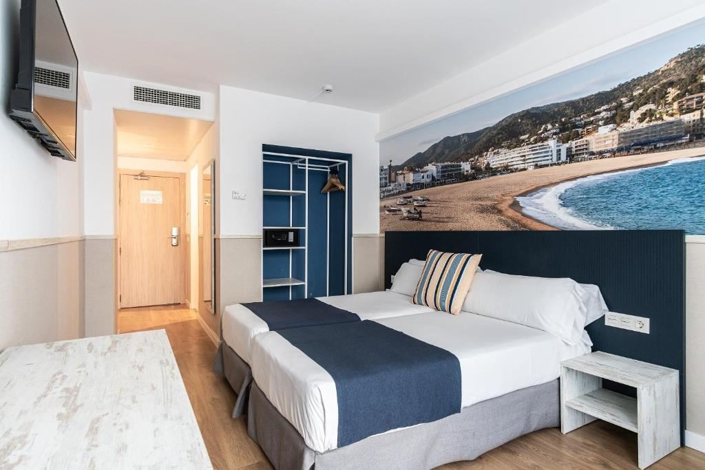 rooms-superior-room-balcony-or-terrace