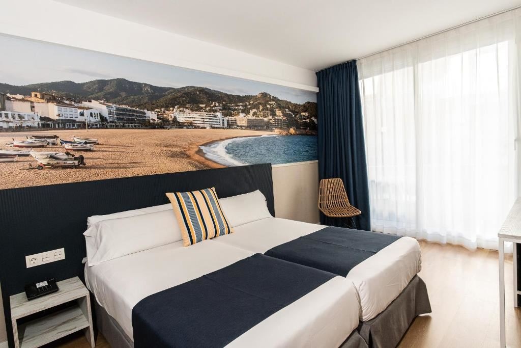 rooms-superior-room-balcony-or-terrace