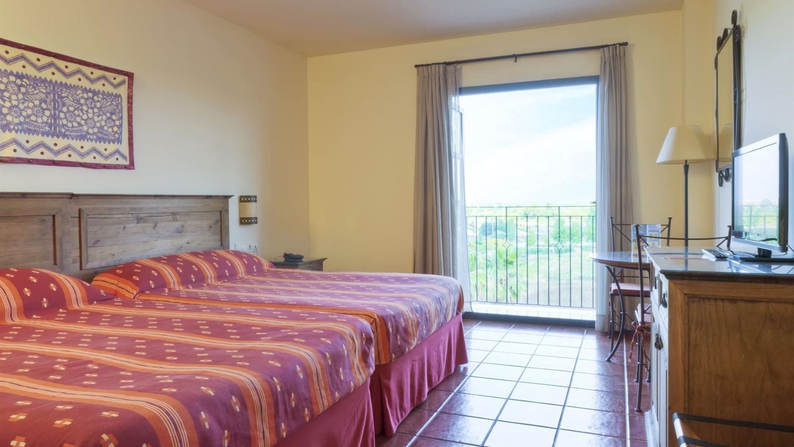 rooms-standard-room-with-balcony-or-terrace