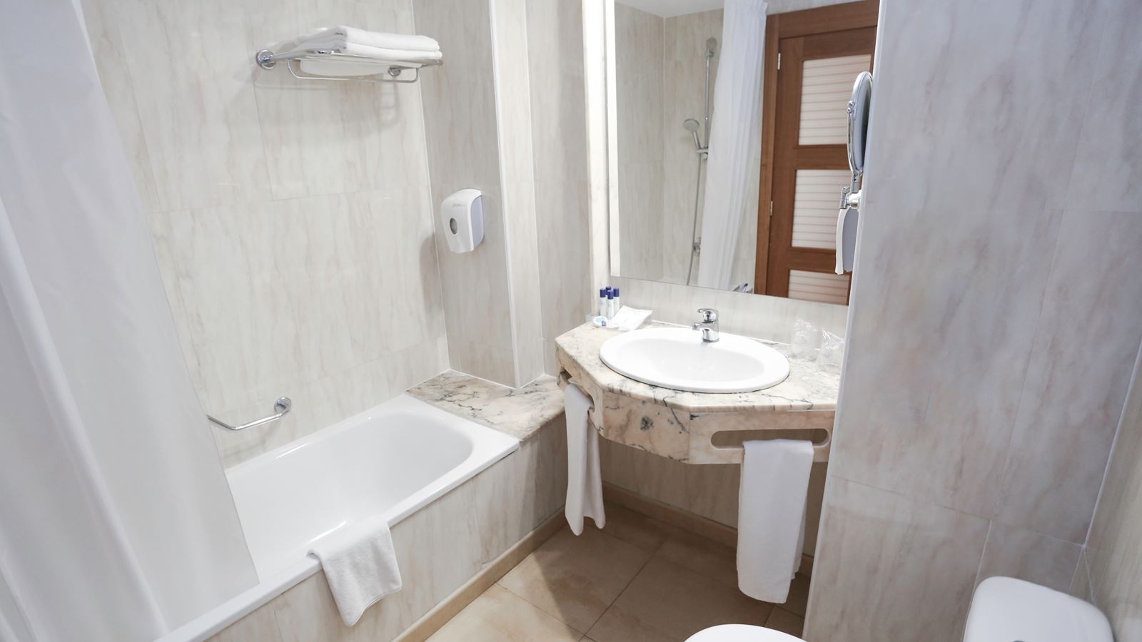 rooms-double-poolsea-view-balcony-or-terrace