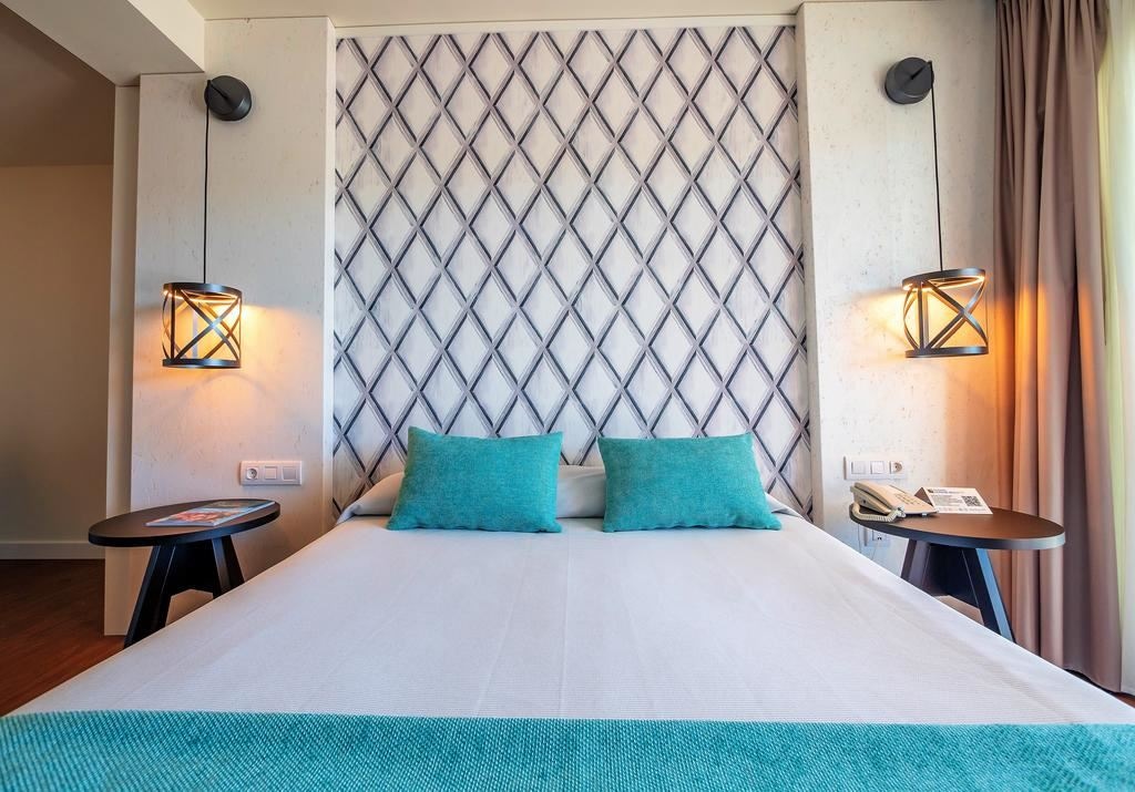 rooms-standard-room-balcony-or-terrace