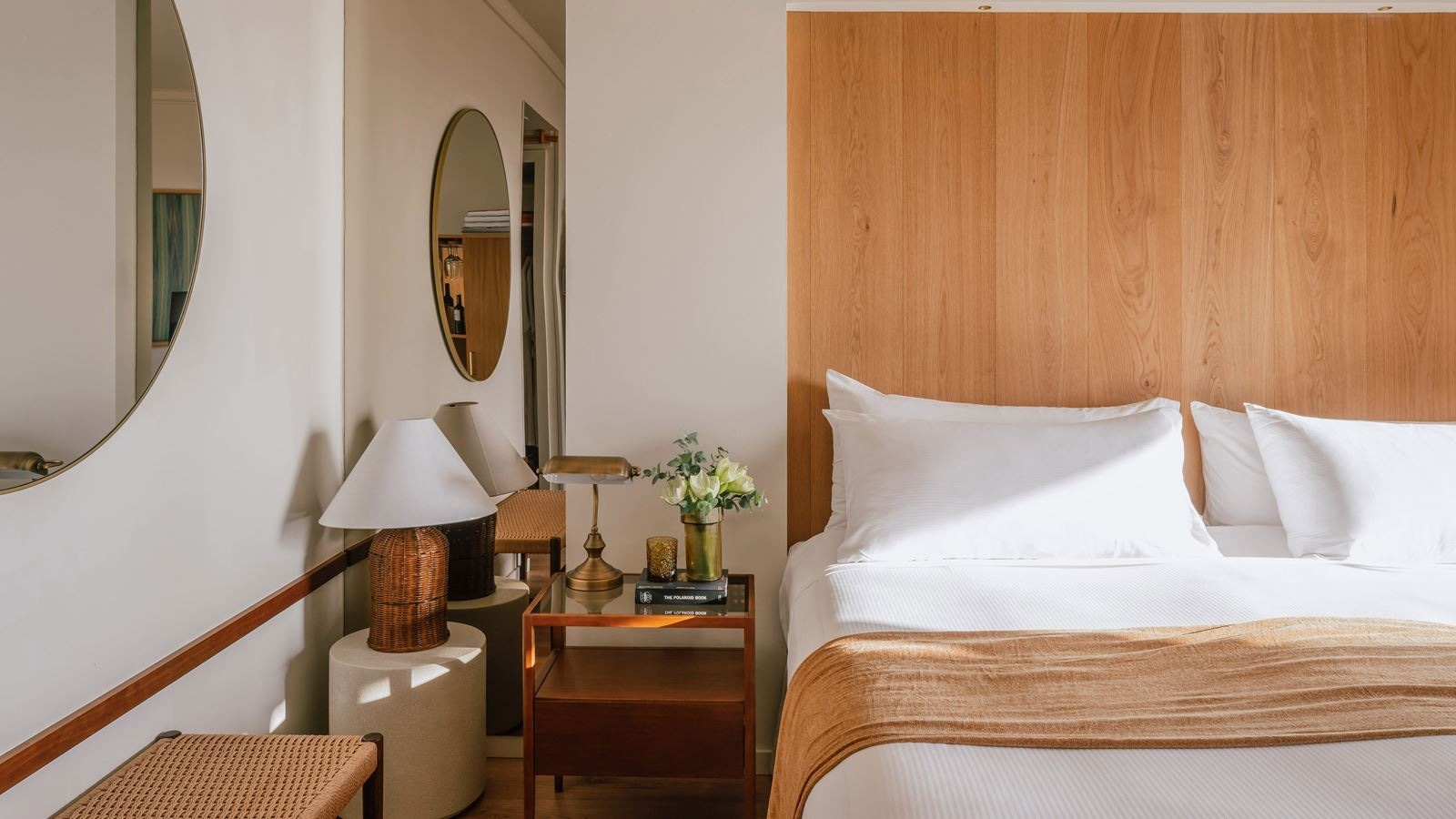 rooms-c2t--deluxe-room