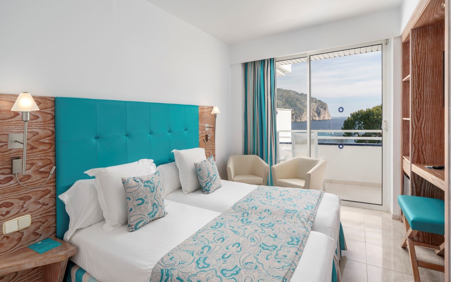 rooms-double-frontal-sea-view