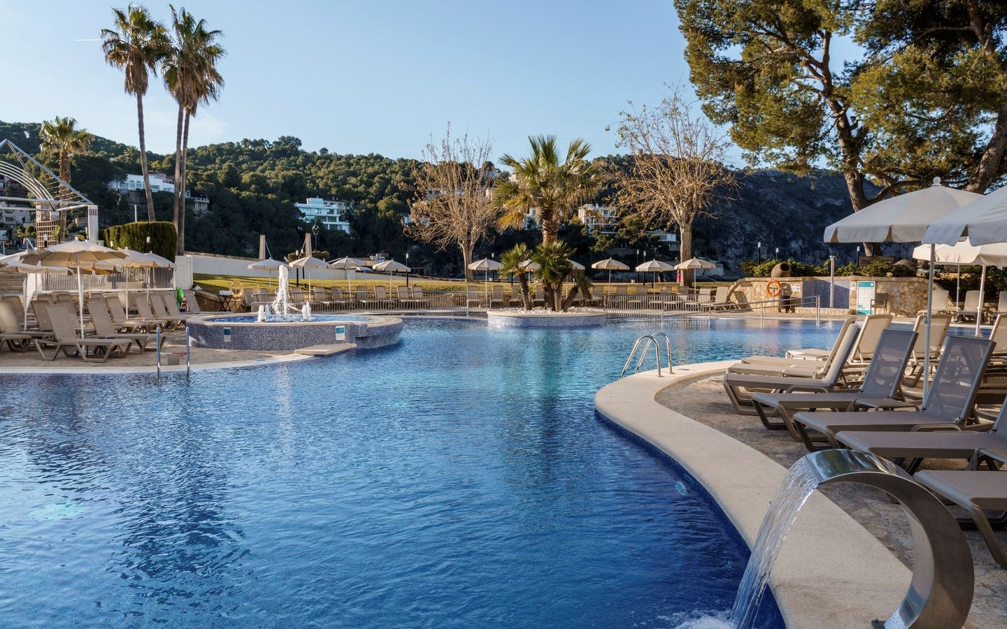 pools-outdoor--indoor-pool