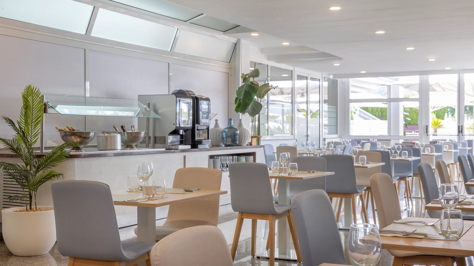 rooms-my-favorite-club-double-superior-frontal-sea-view-balcony-or-terrace