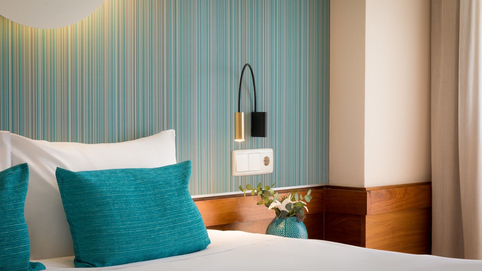 rooms-double-standard-room-balcony-or-terrace