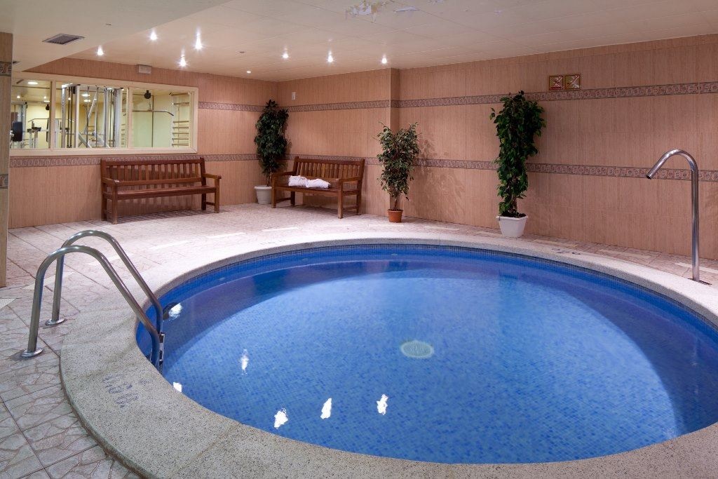 pools-indoor-pool