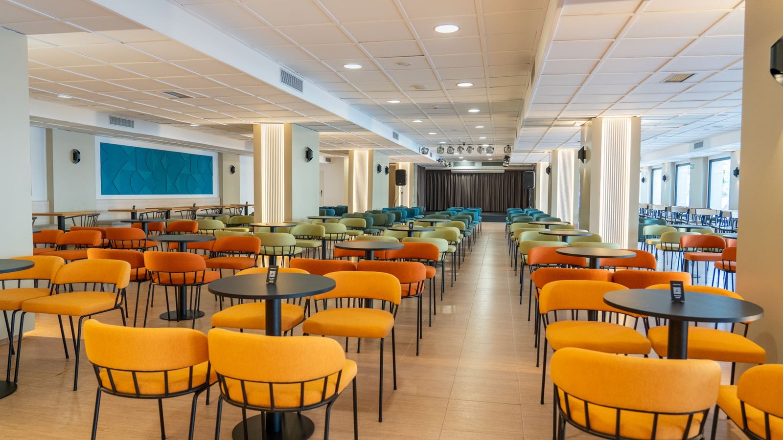 bars-main-bar