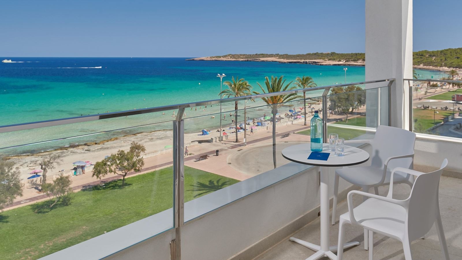rooms-suite-front-sea-view