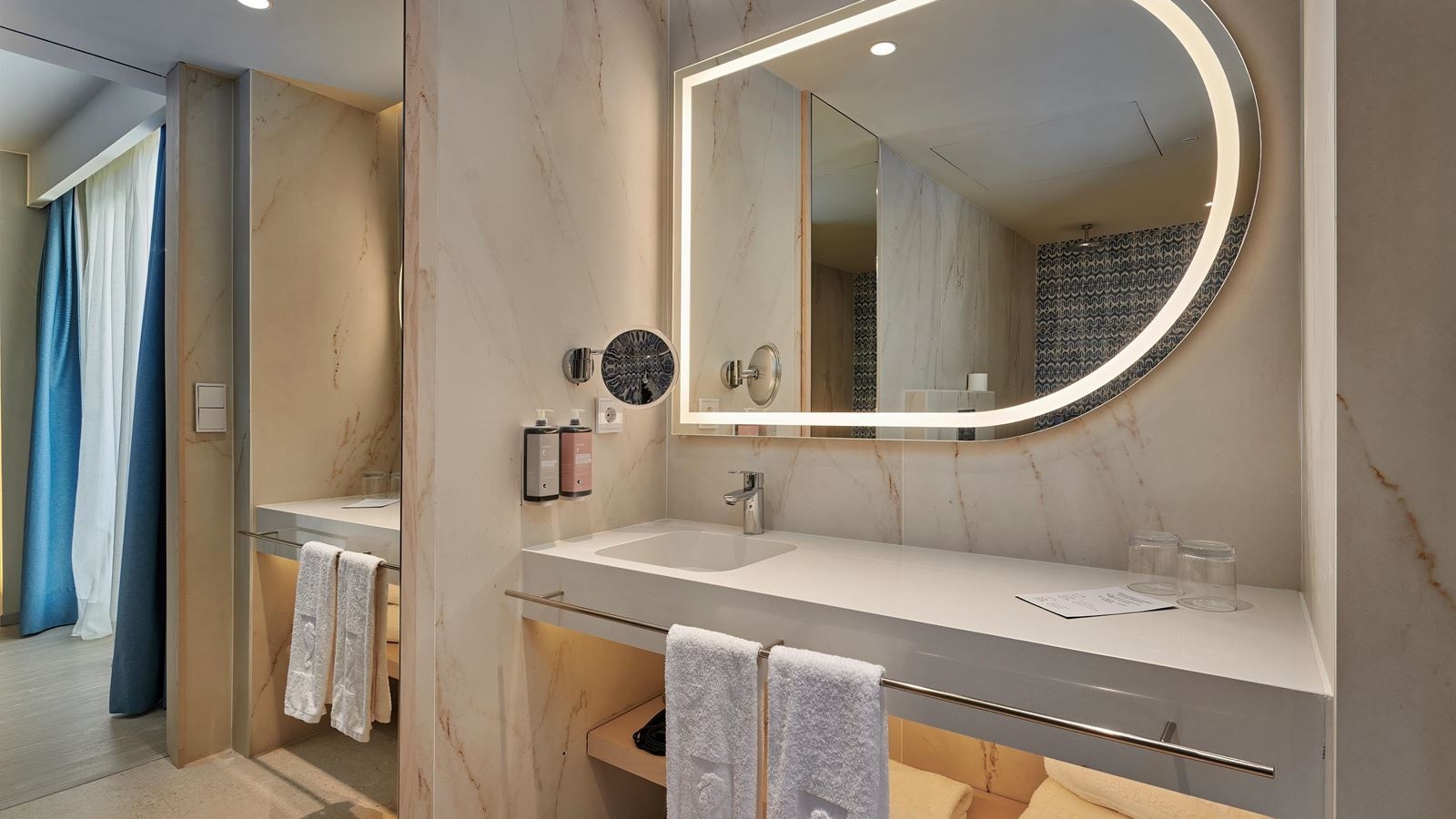 rooms-suite-front-sea-view