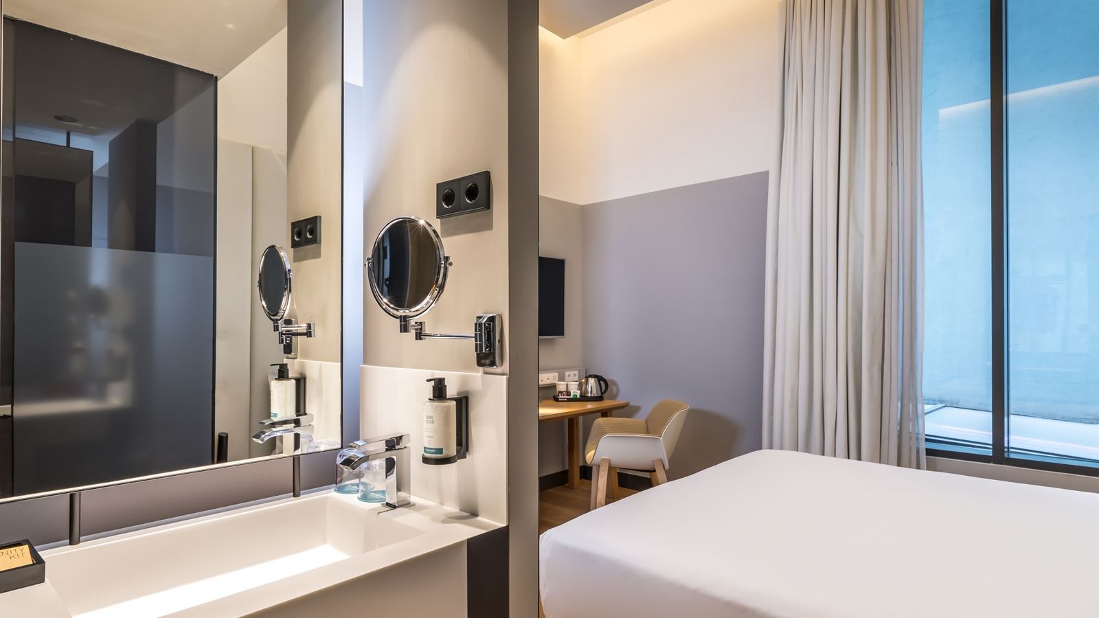 rooms-superior-room-single-use