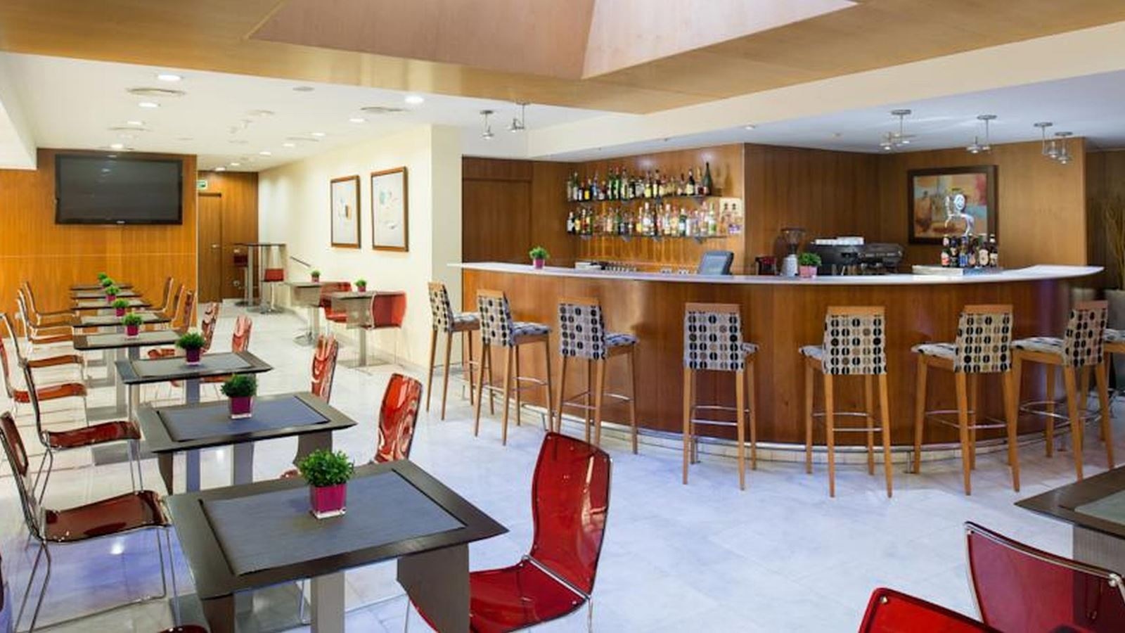 restaurants-restaurants