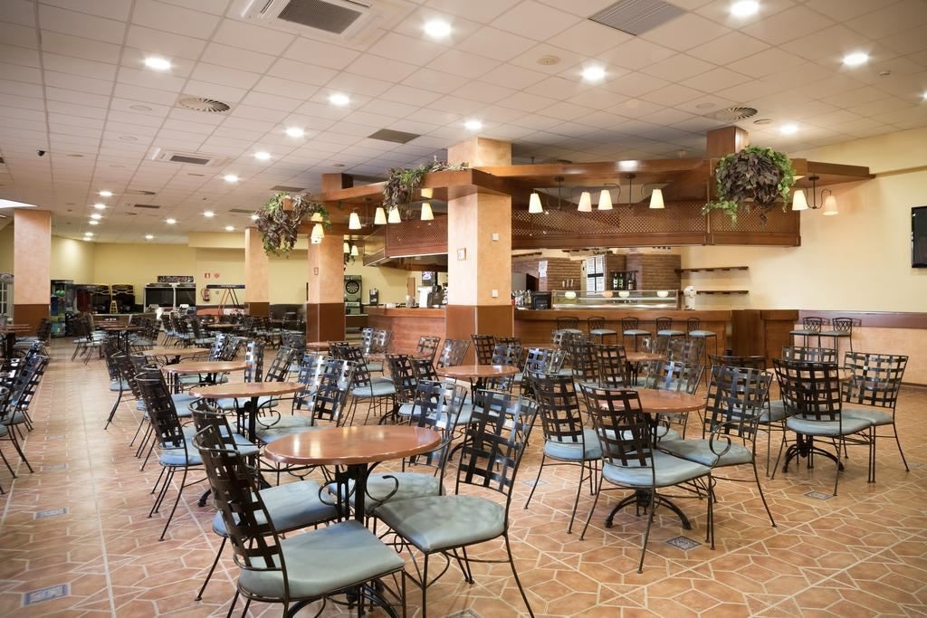 restaurants-restaurants