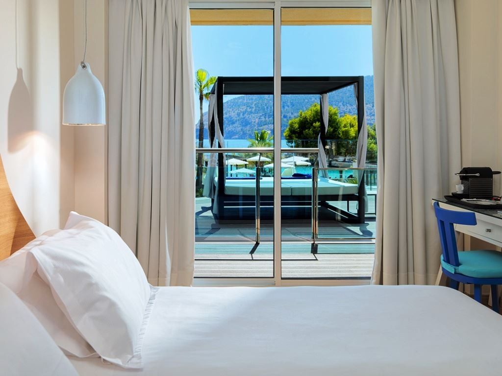 rooms-double-superior-balcony-or-terrace