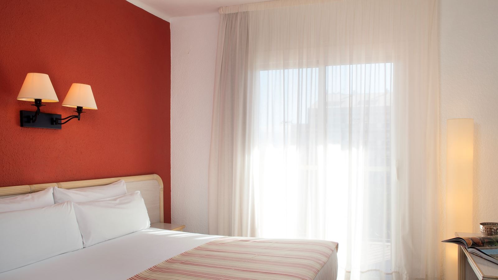 rooms-room-double-balcony-or-terrace