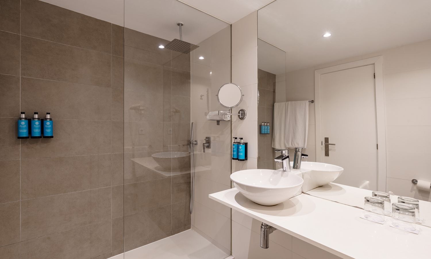 rooms-room-double-sea-view-balcony