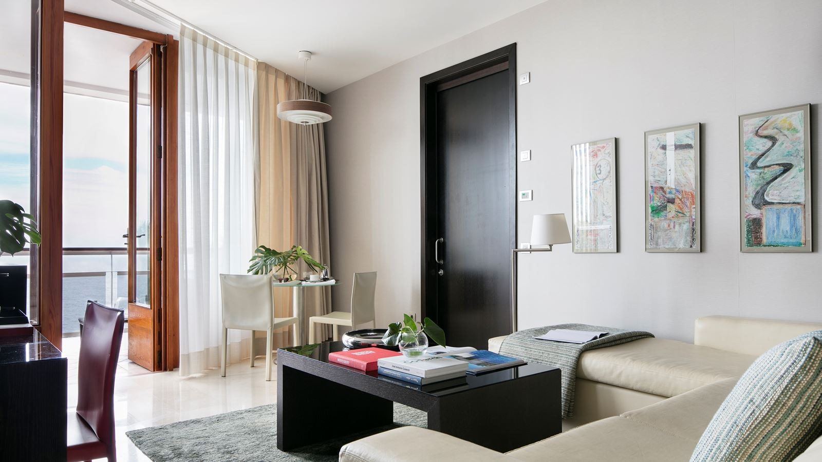 rooms-red-level-gran-suite-sea-view