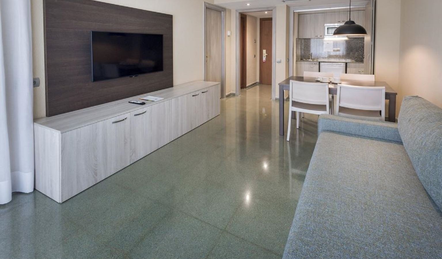 rooms-1-bedroom-apartment