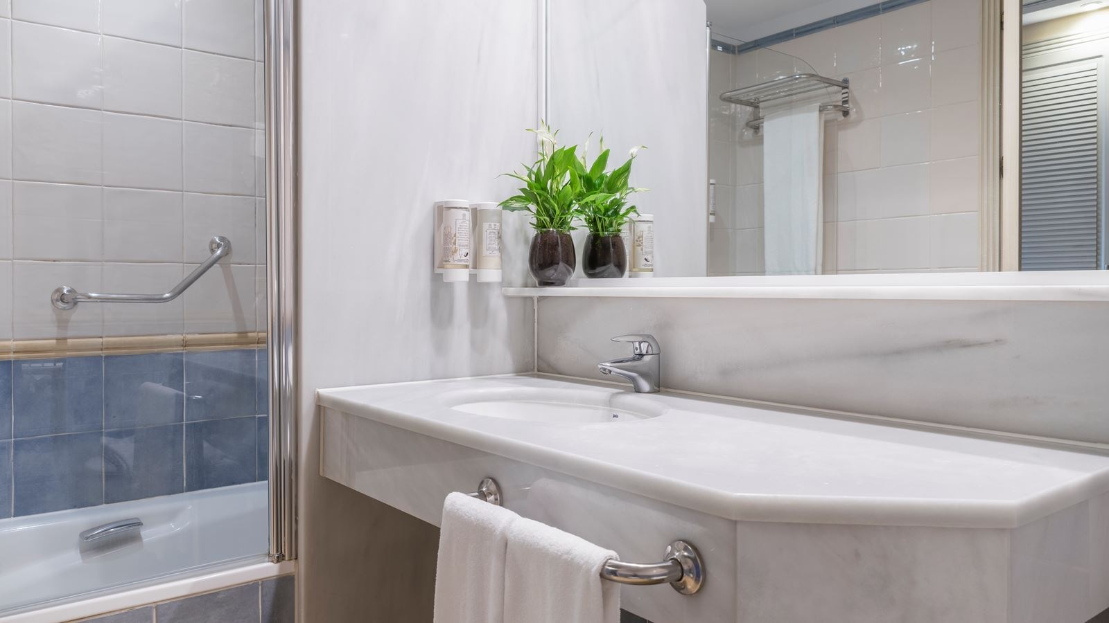 rooms-double-balcony-or-terrace