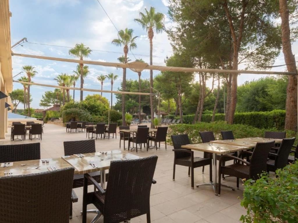 restaurants-restaurants