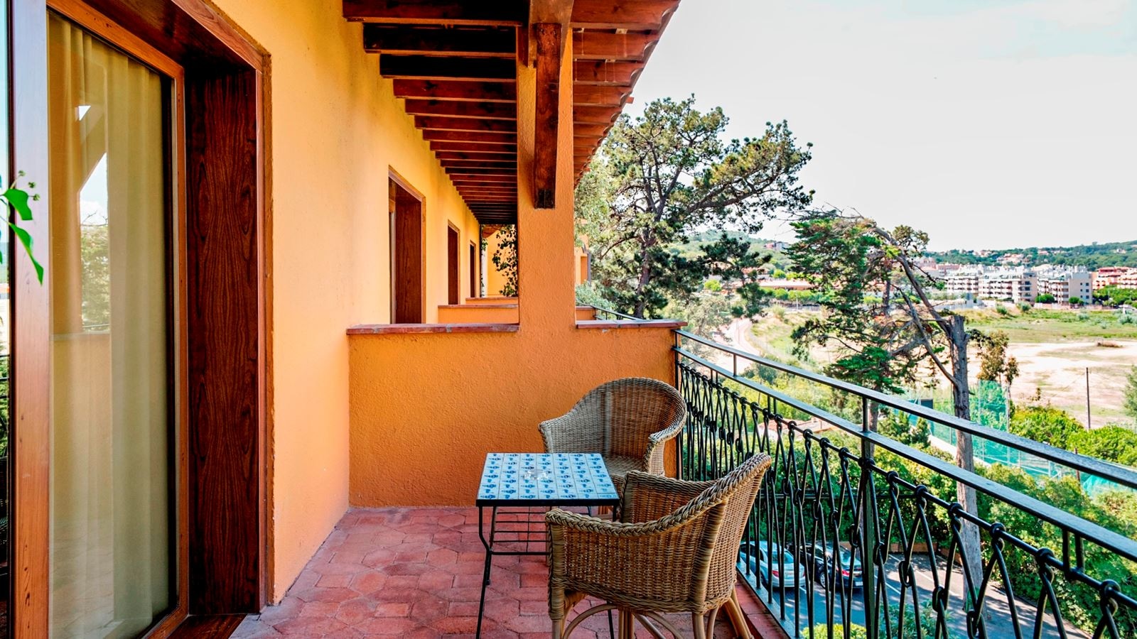 rooms-classic-garden-view-room