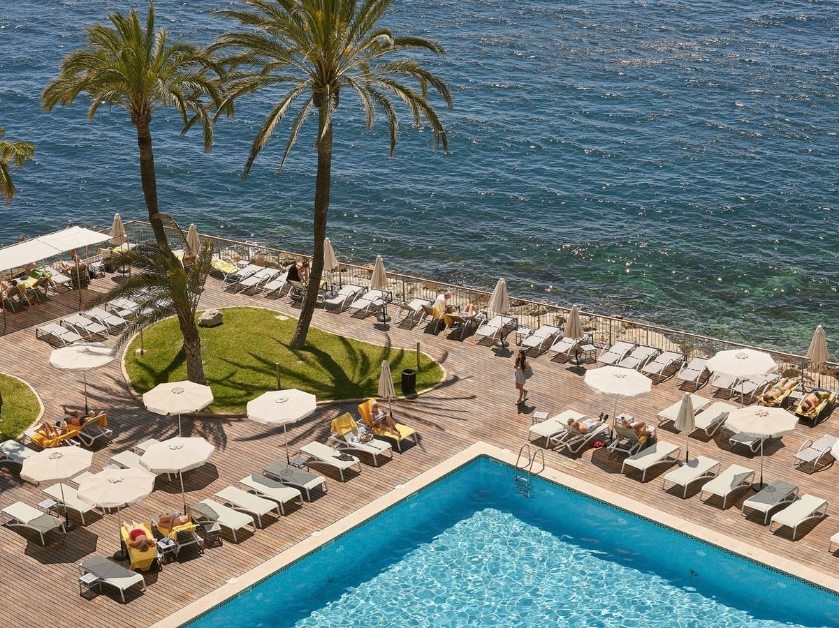 pools-outdoor--indoor-pool