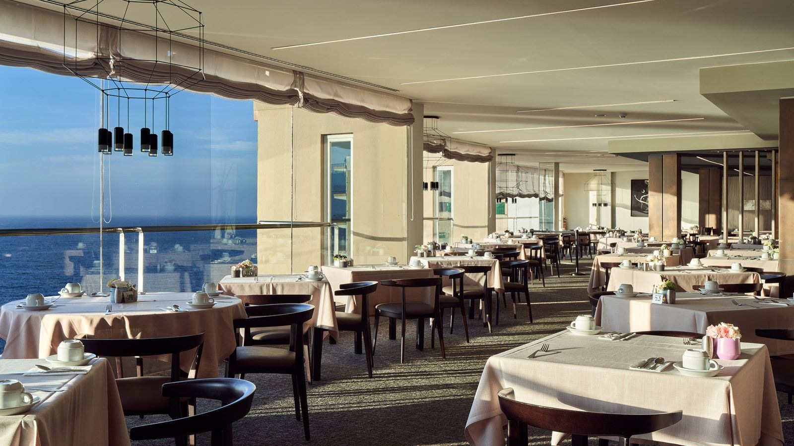 restaurants-main-restaurant