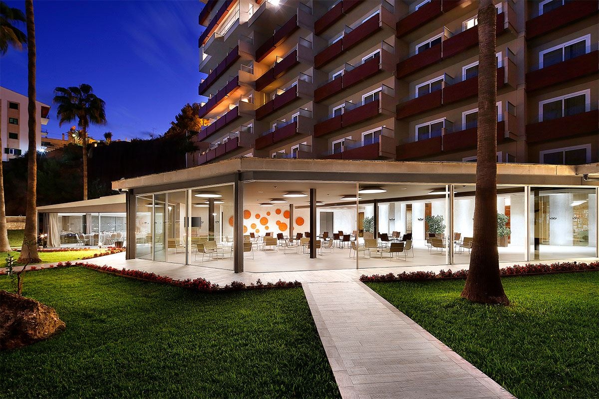 general-main-building