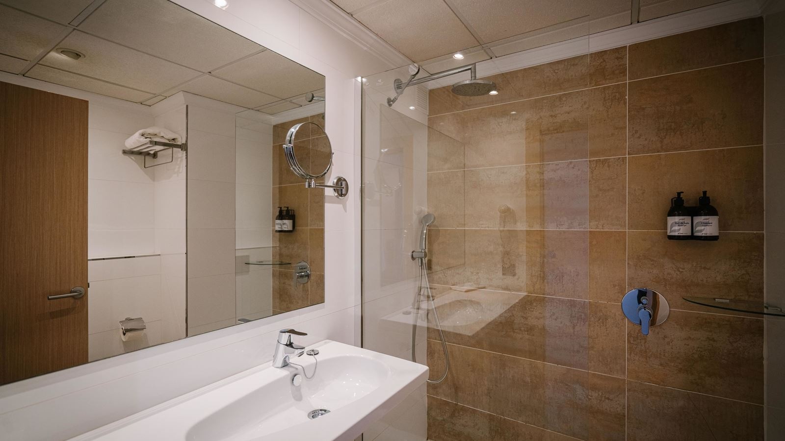 rooms-room-double-balcony-or-terrace