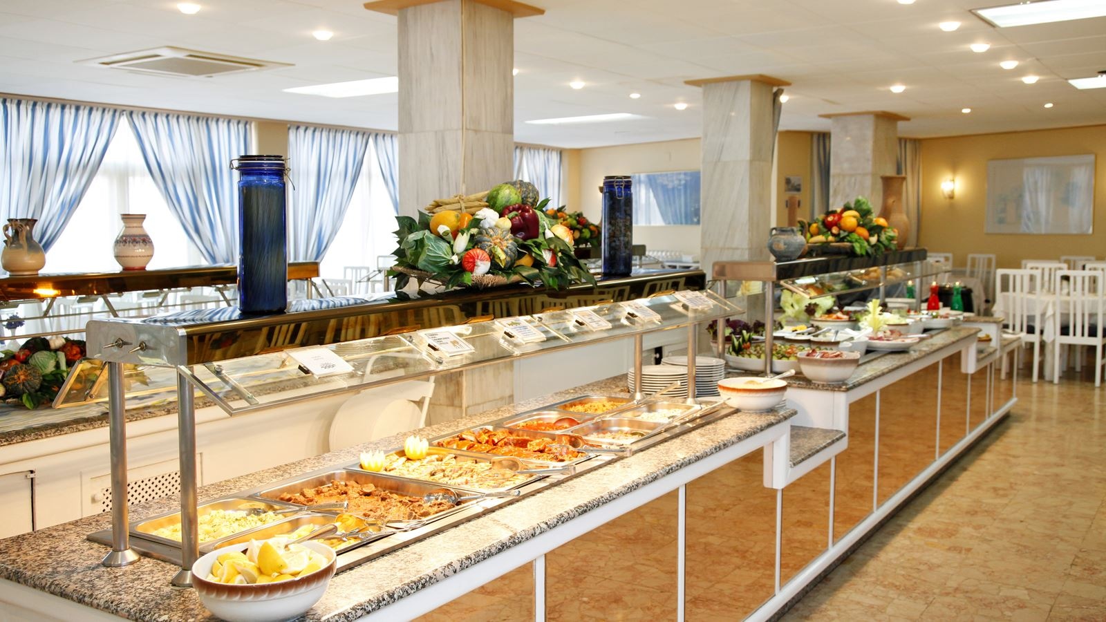 restaurants-main-building