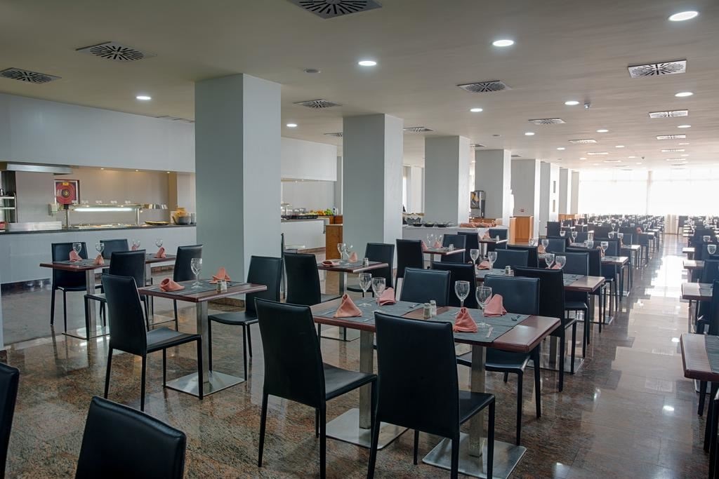 restaurants-buffet-restaurant