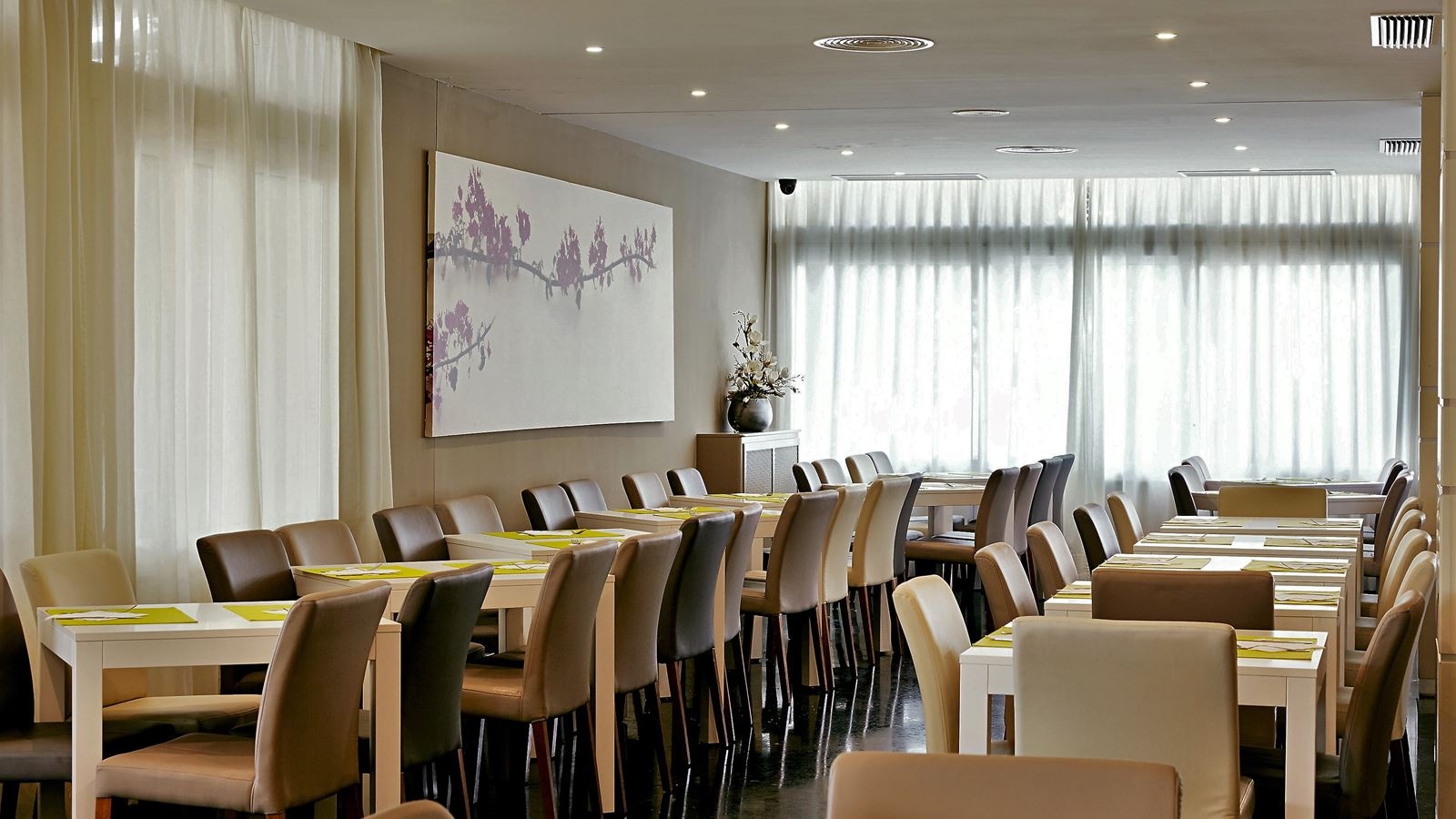 restaurants-main-restaurant