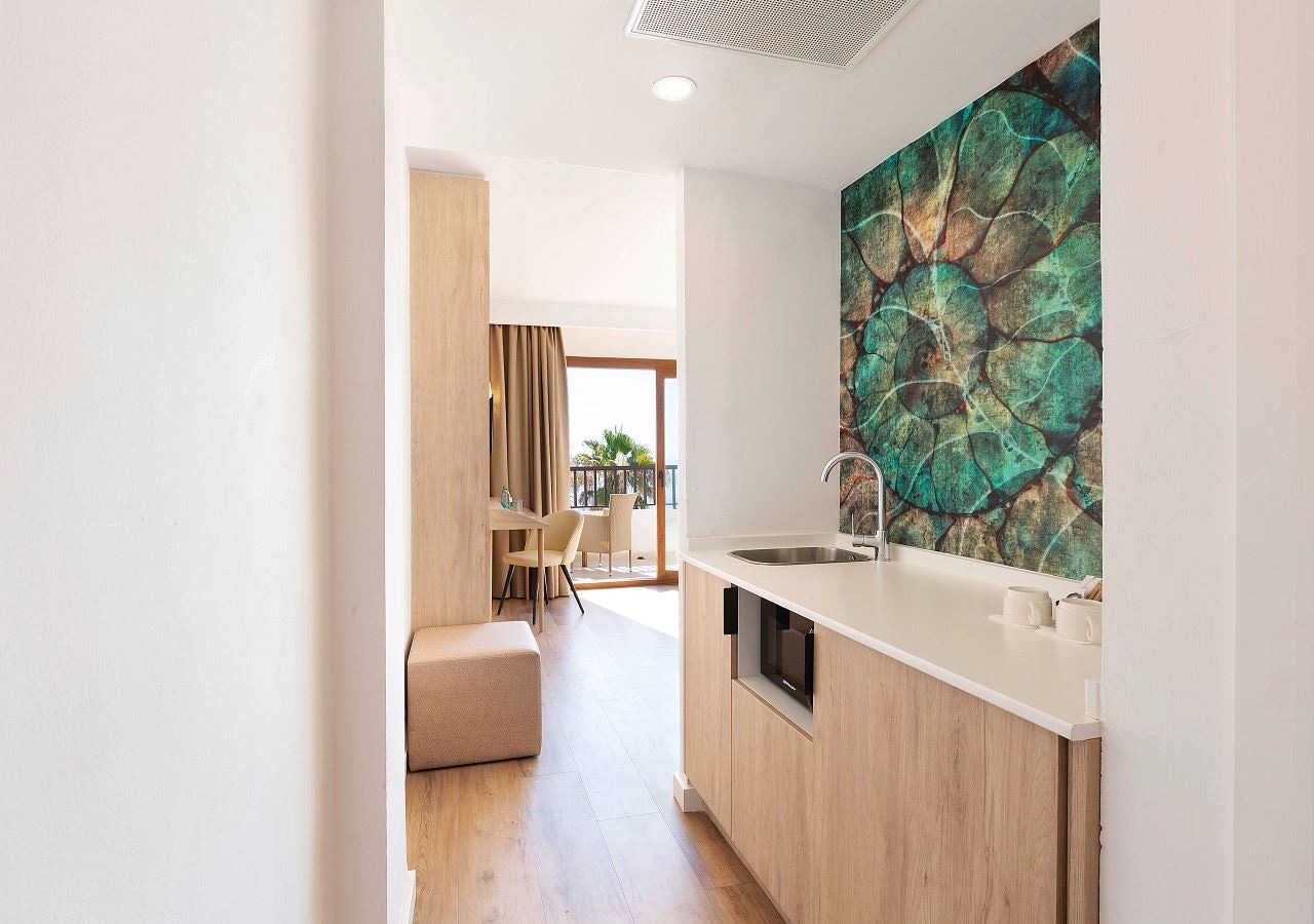 rooms-suite-1-bedroom-seaview