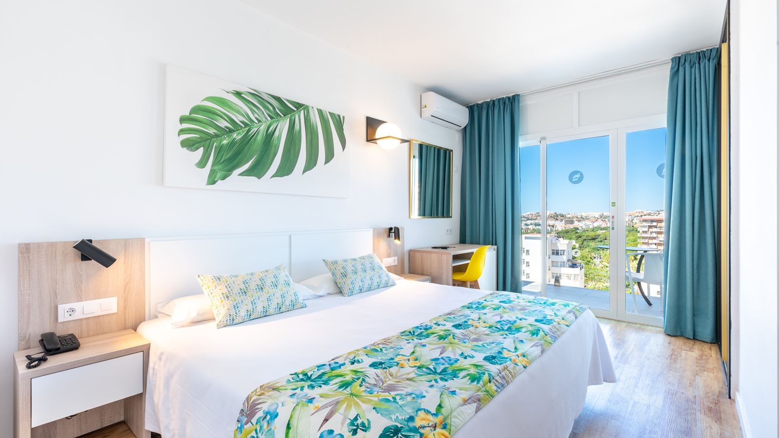 rooms-double-superior-pool-view