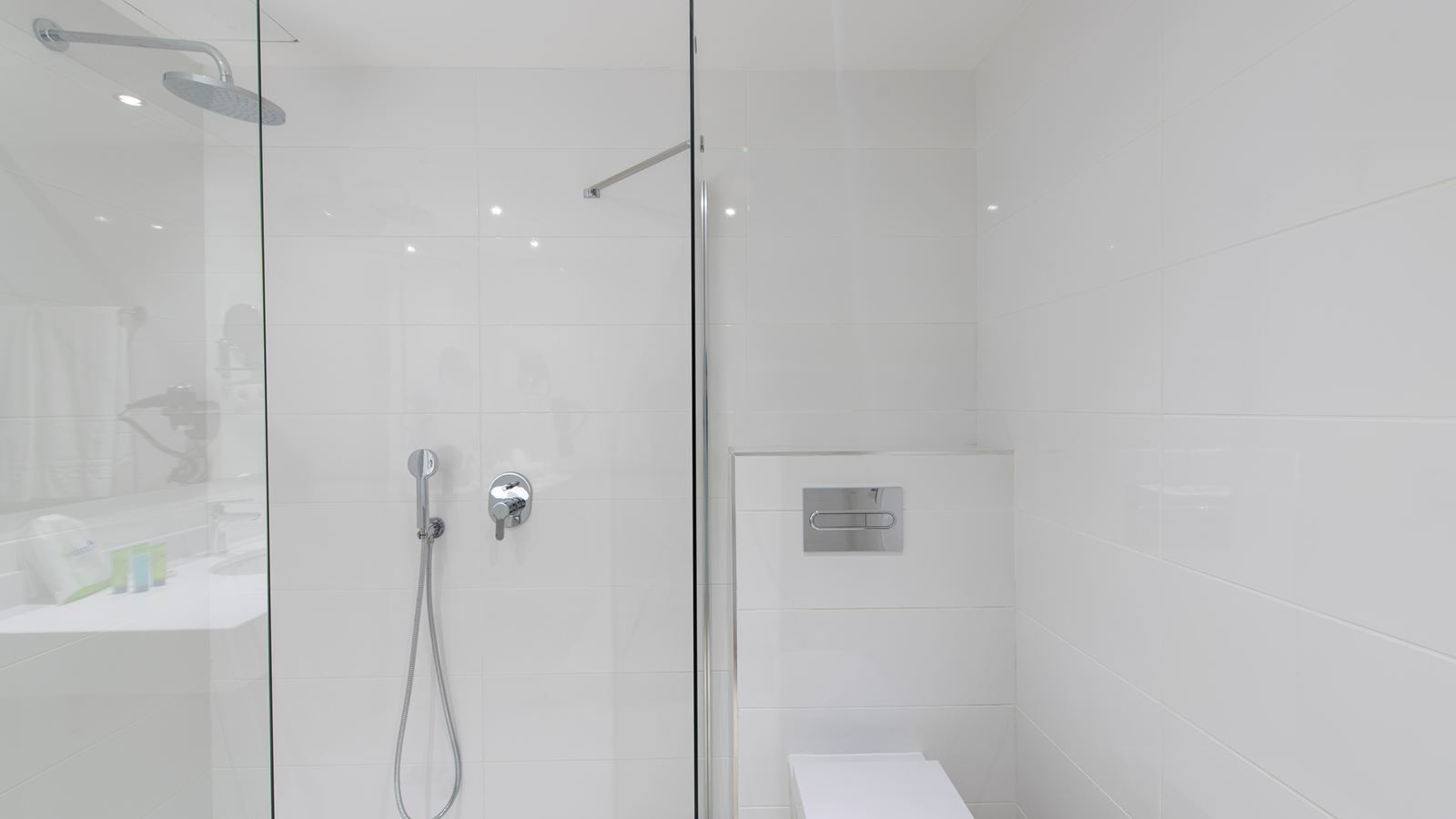 rooms-apartament-superior-1-bedroom-balcony-or-terrace