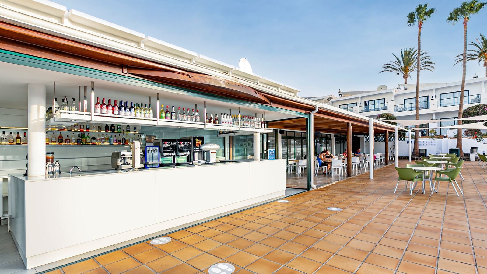 restaurants-bar-piscina