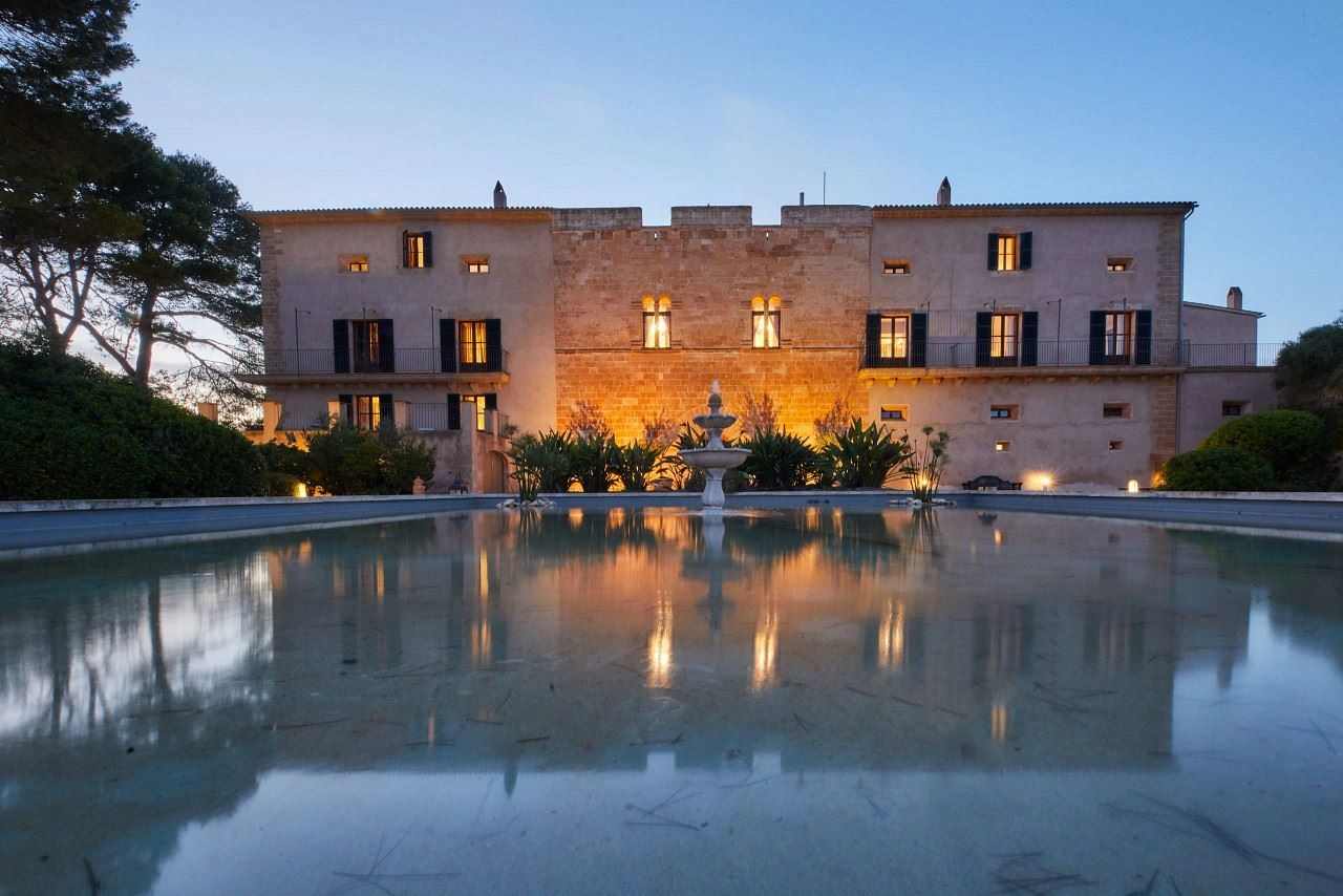 general-main-building