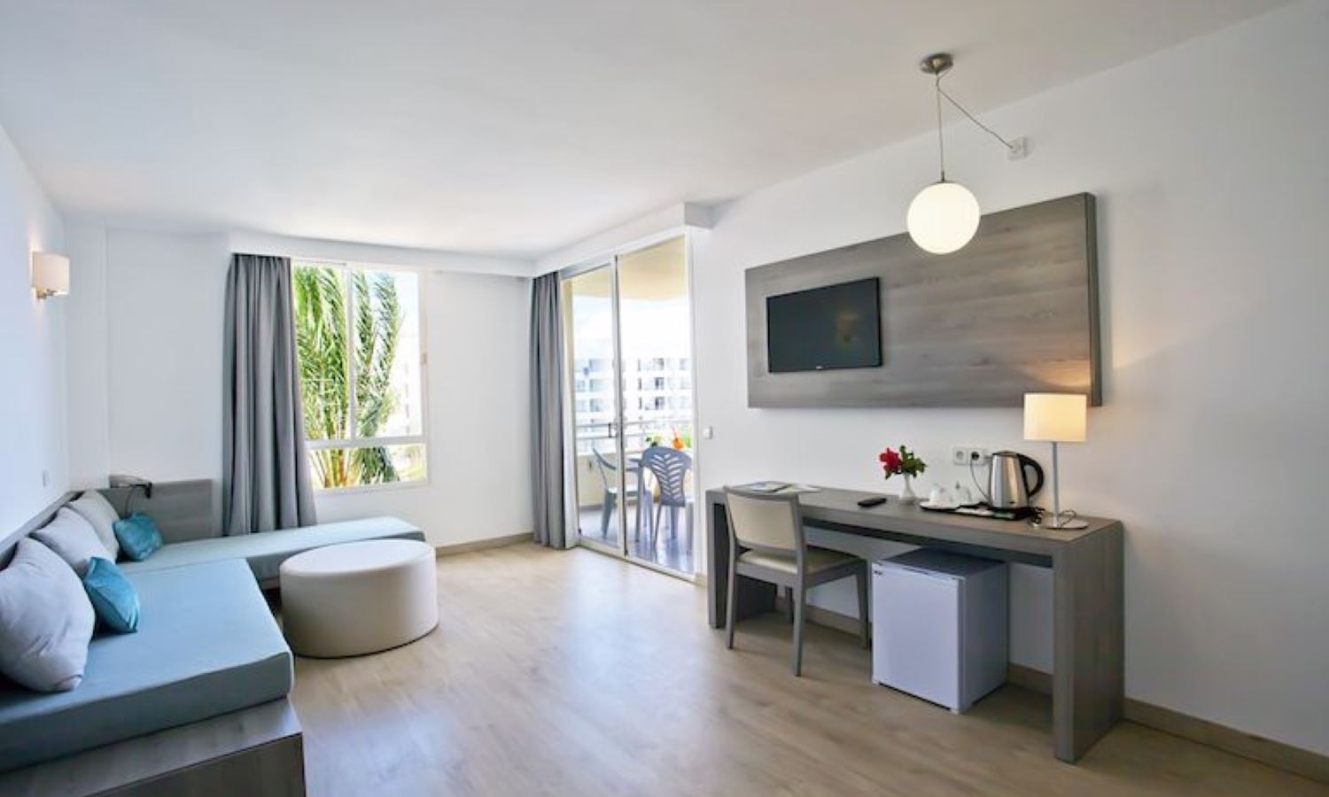 rooms-apartment-1-bedroom-seaview