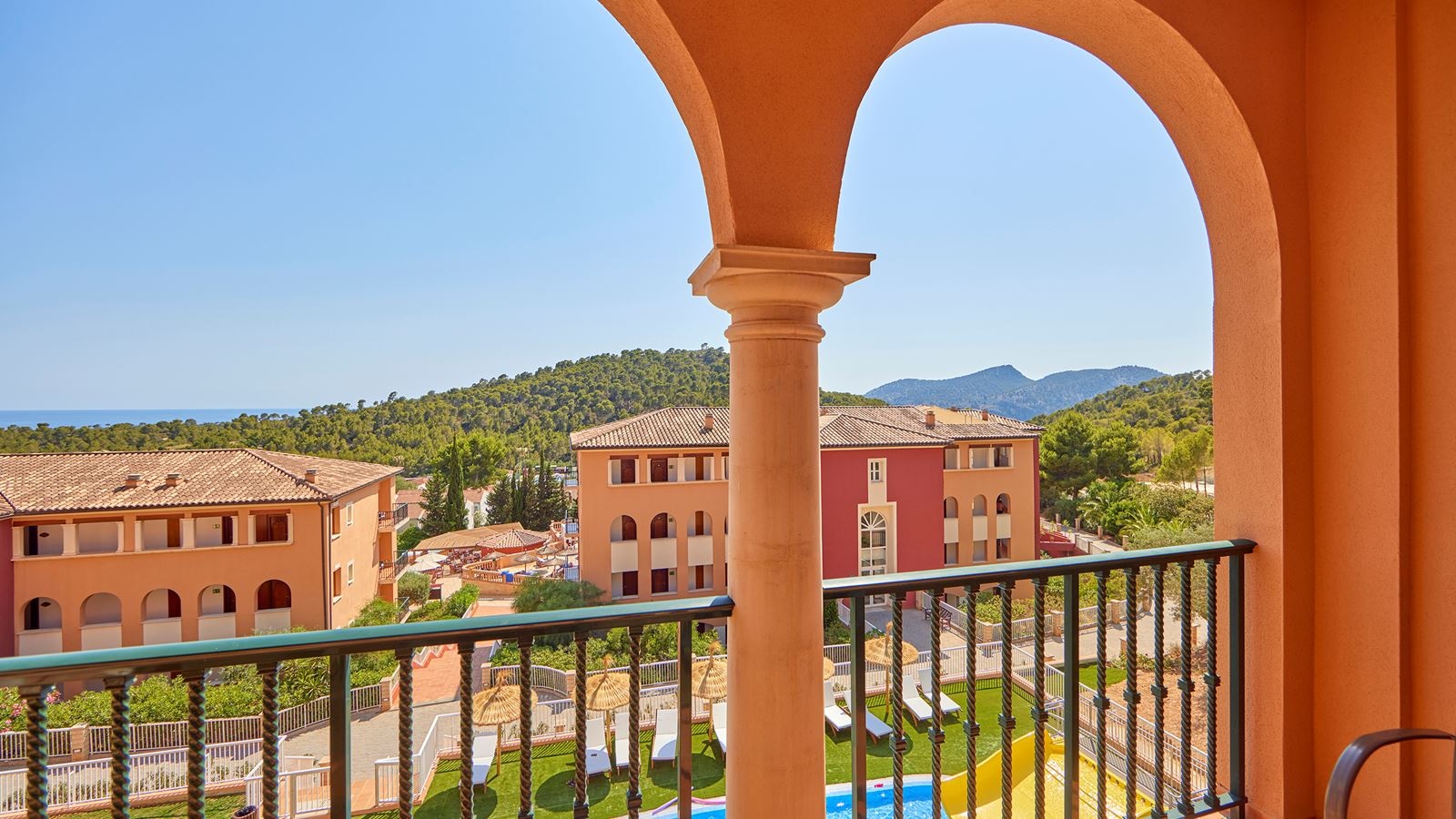 rooms-family-room-pool-view-balcony-or-terrace