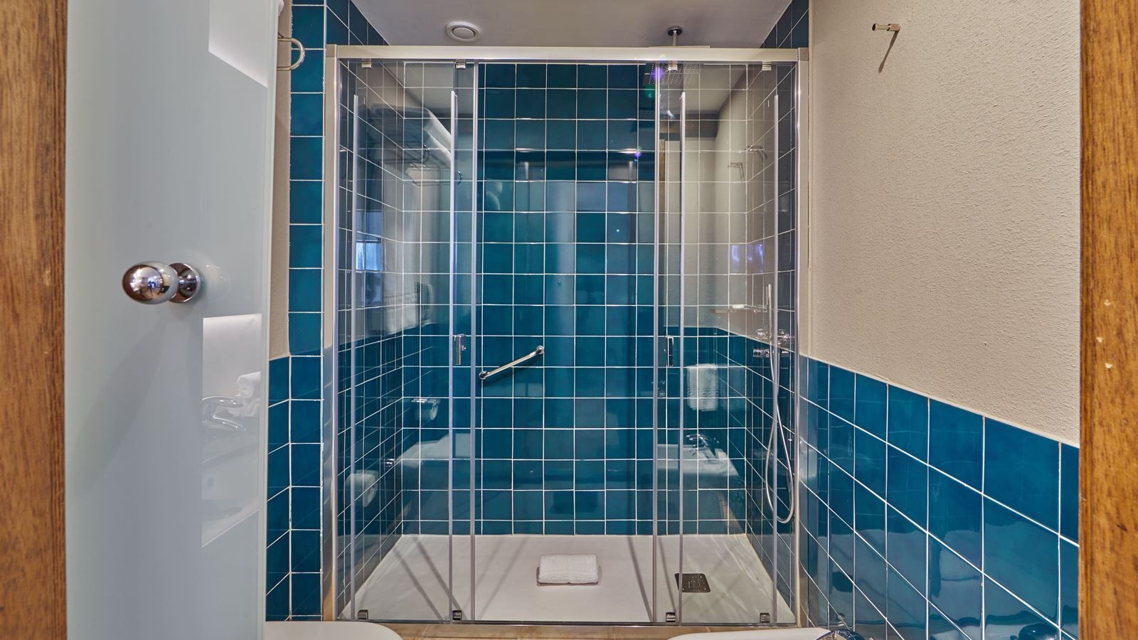 rooms-standard-preferred-club-balcony-or-terrace