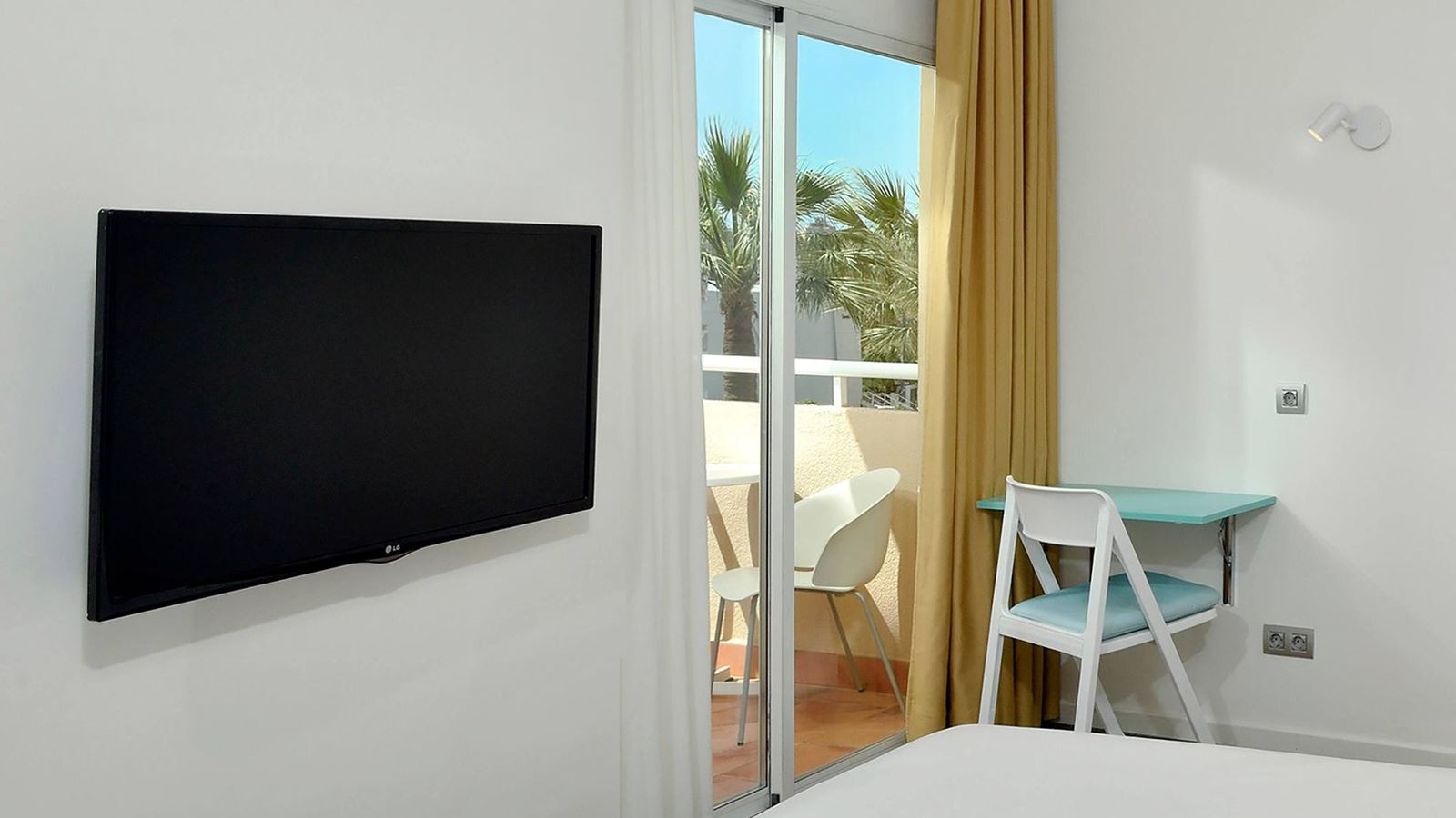 rooms-double-single-use