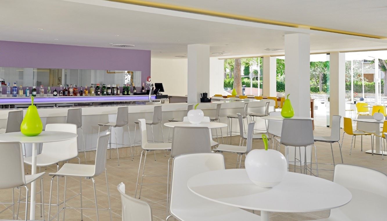 restaurants-play-bar