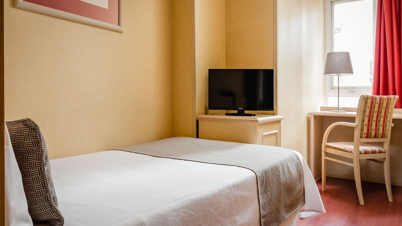 rooms-double-standard