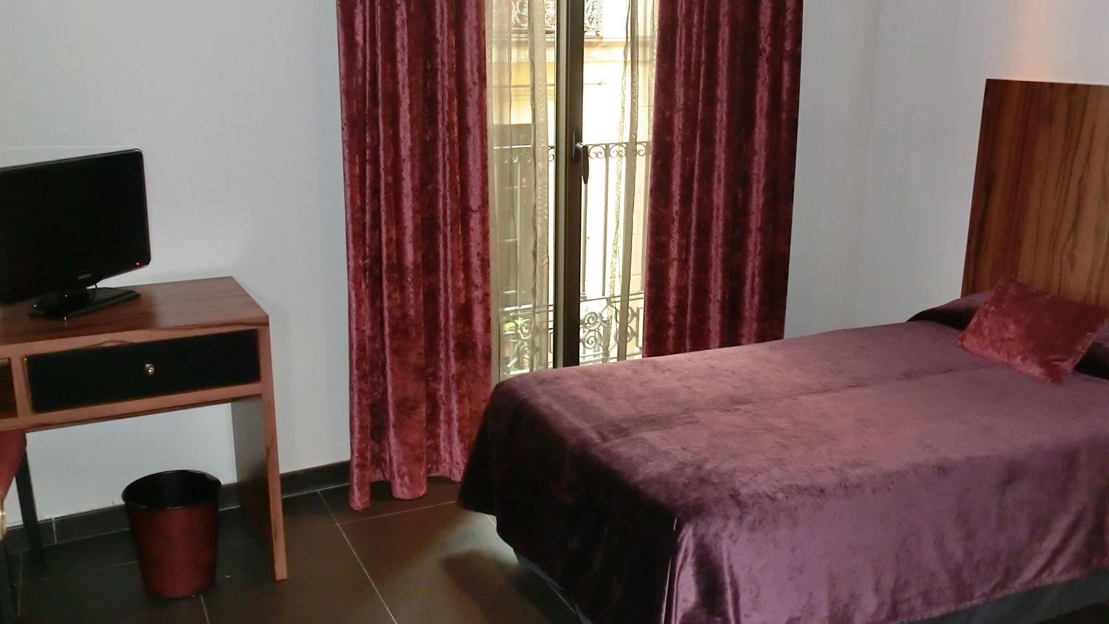 rooms-double-or-twin-standard