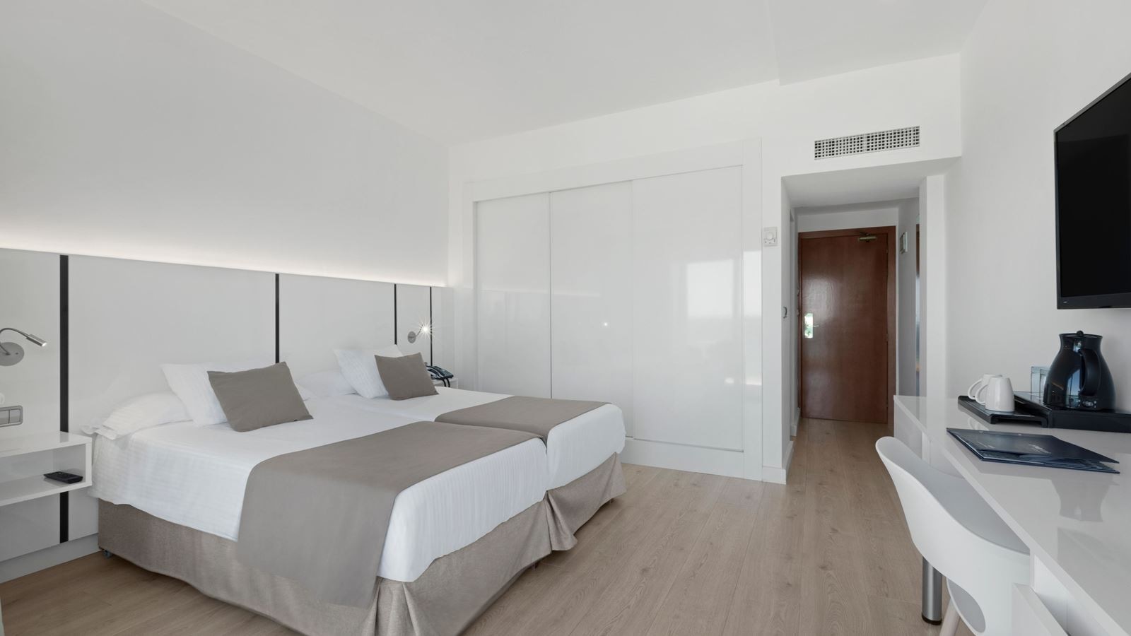 rooms-junior-suite-sea-view