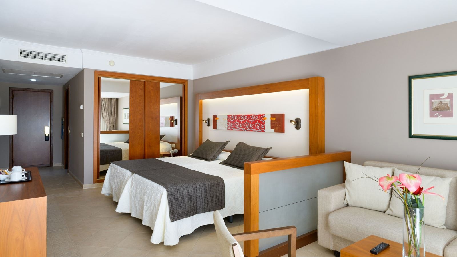 rooms-premium-room-sea-view-with-balcony