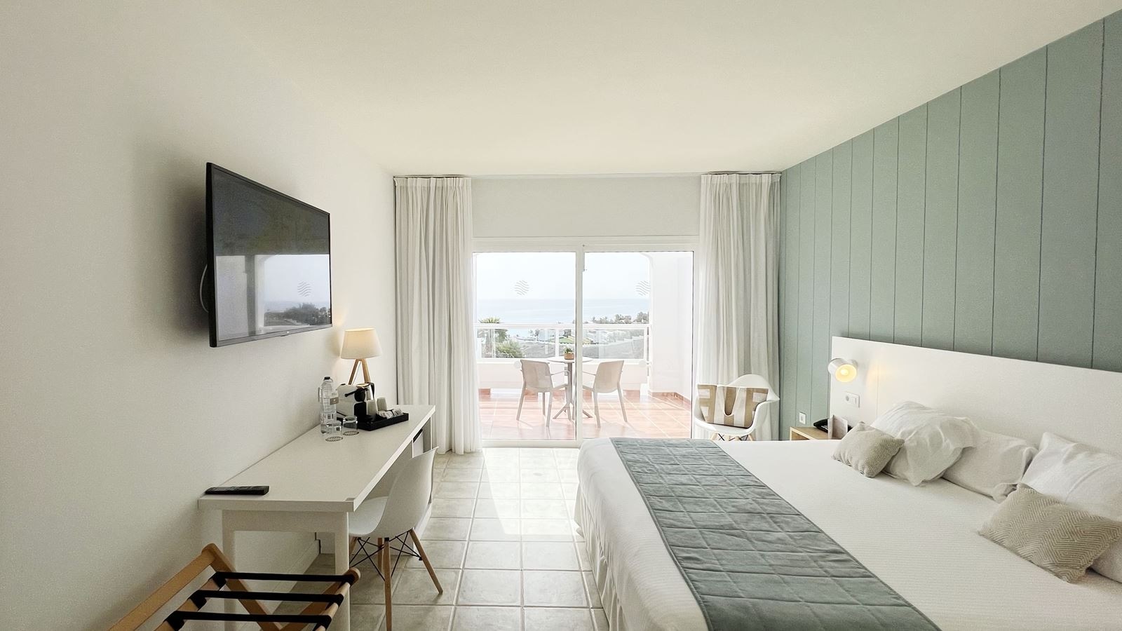 rooms-my-favourite-club-double-sea-view-room-balconyterrace