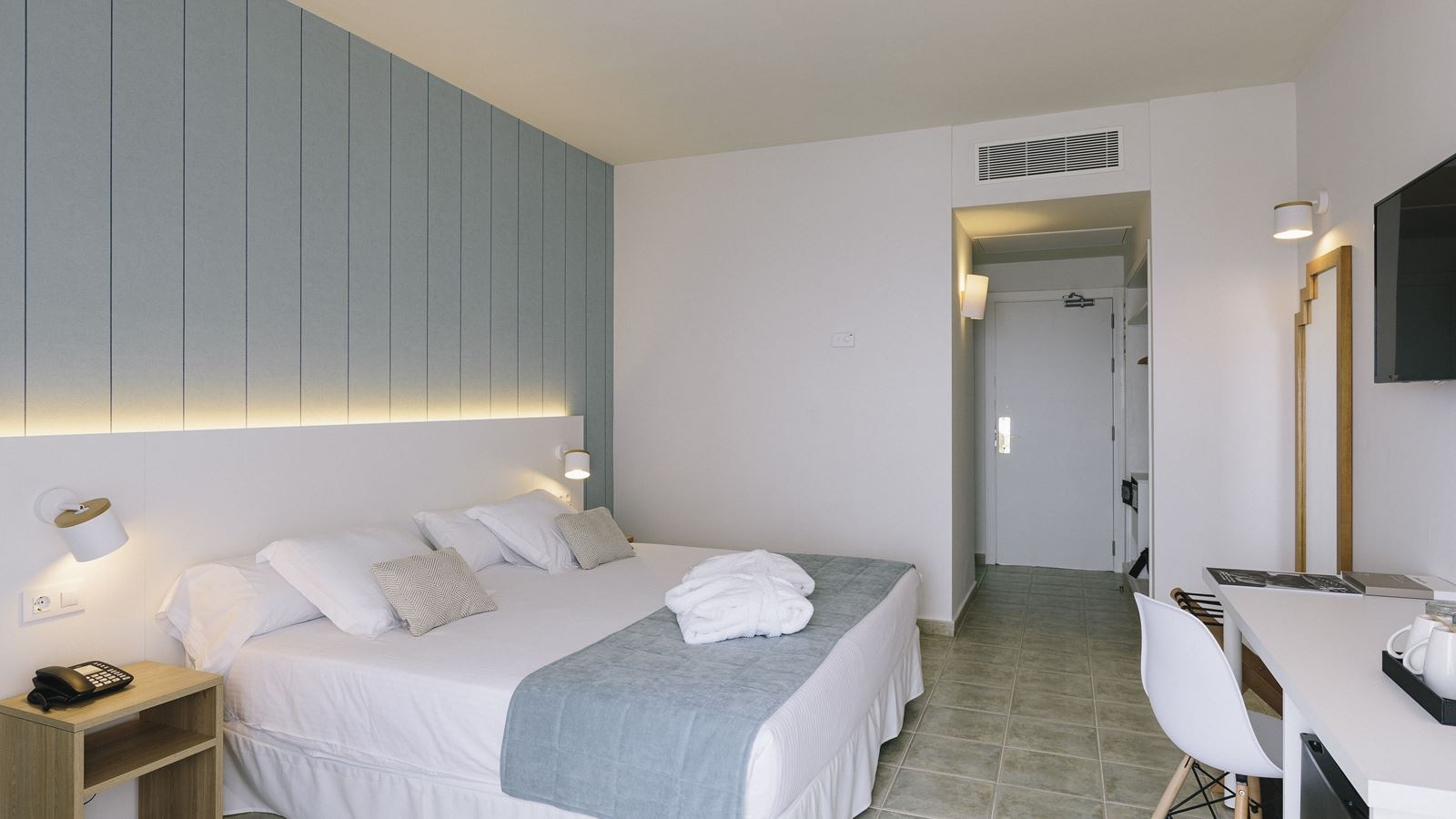 rooms-my-favorite-club--double-room-balcony-or-terrace