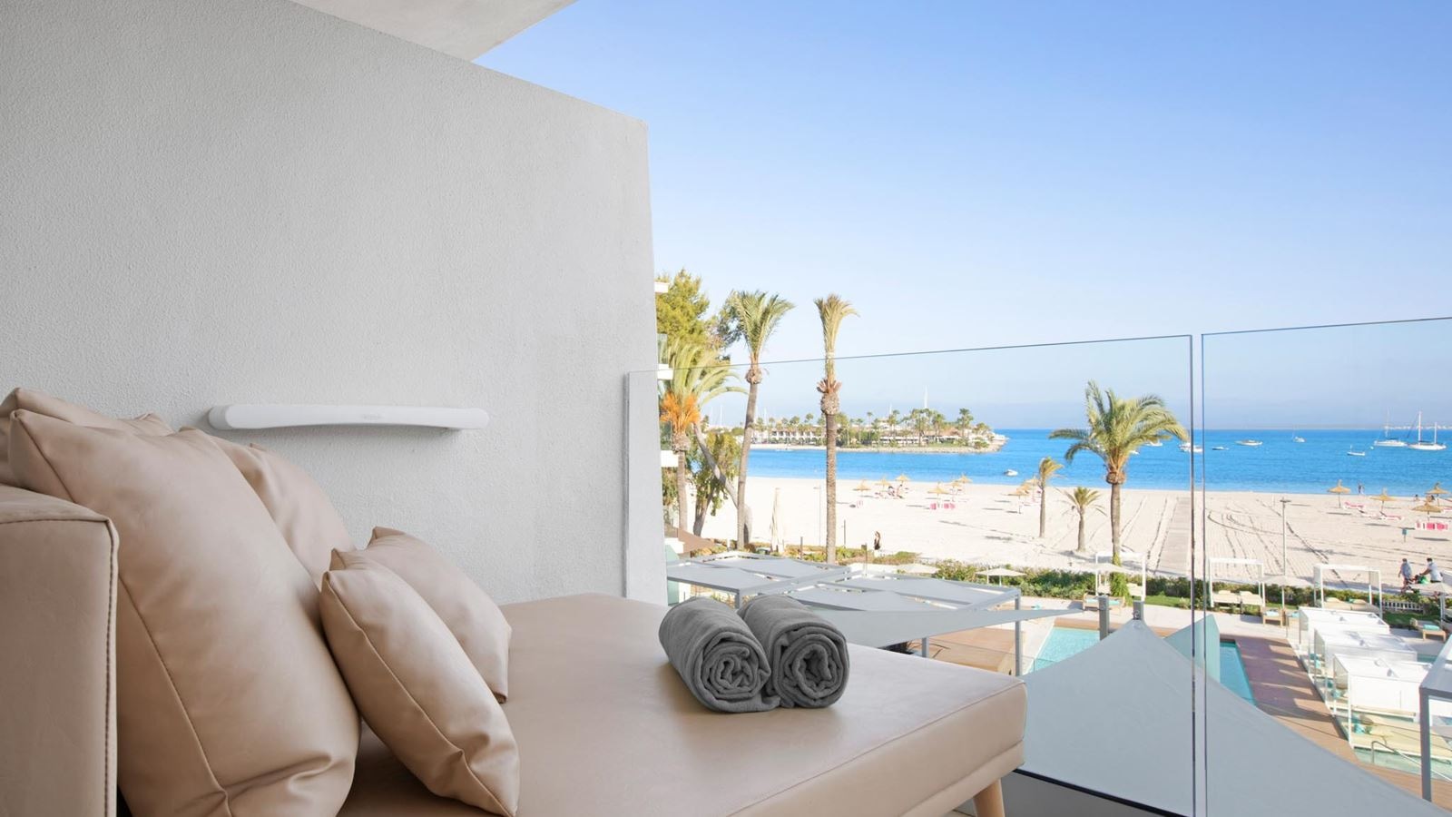 rooms-double-superior-sea-view-selection-club