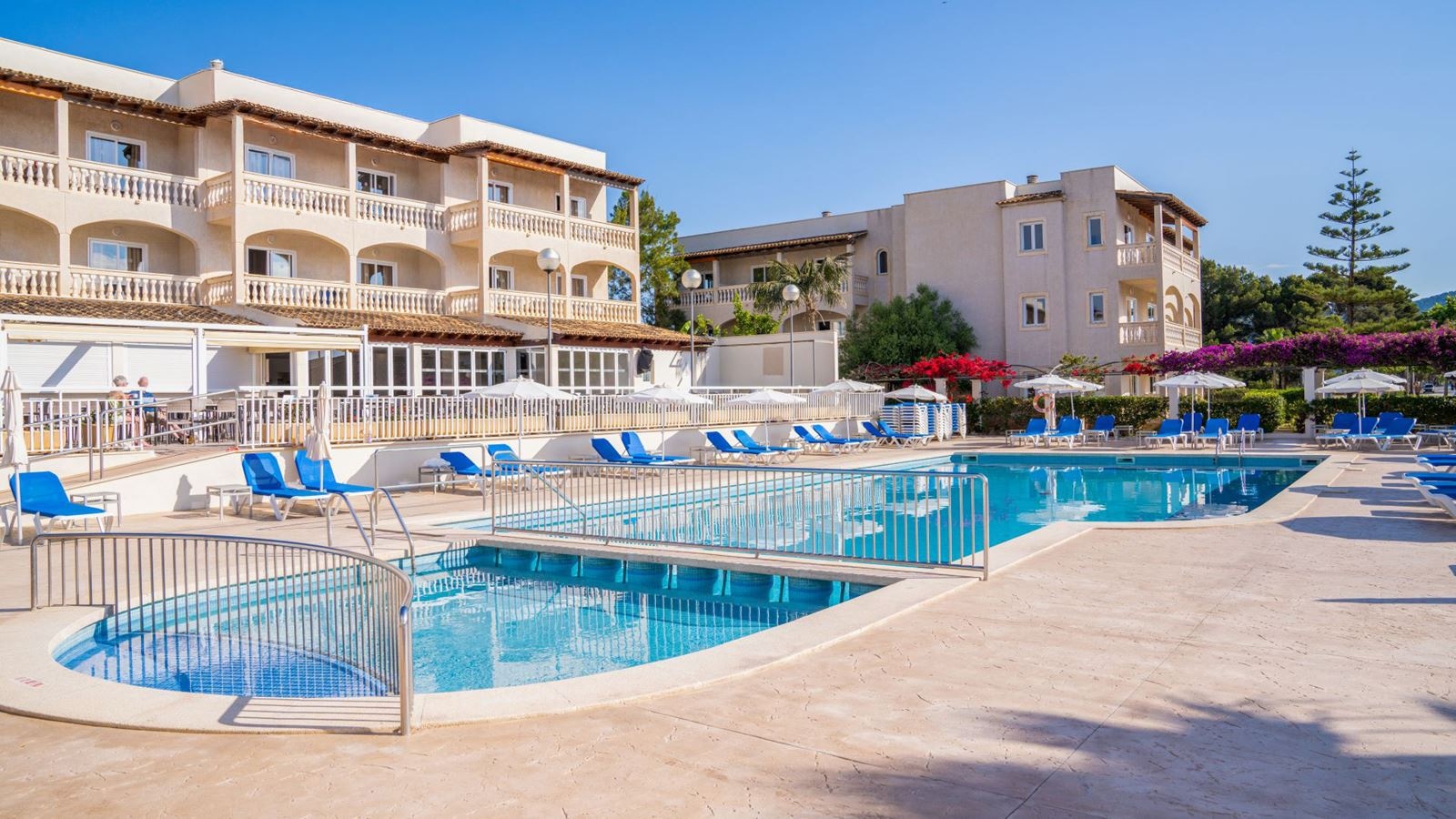 pools-outdoor-pool